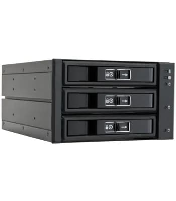 CHIEFTEC CBP-2131SAS 5,25" → 2,5" / 3,5" hot swap -asemaräkki, 3-paikkainen, SATA/SAS, musta/alumiini