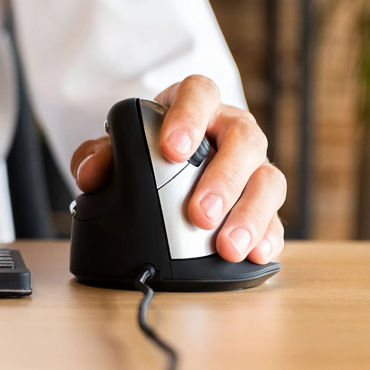 R-Go HE Break -langallinen ergonominen hiiri