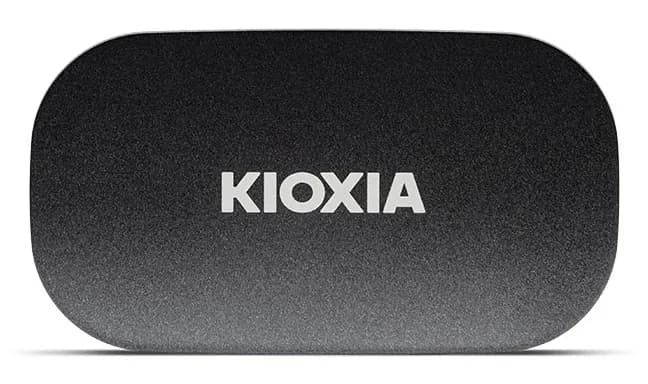 Kioxia EXCERIA PLUS G2 2 Tt USB 3.2 Gen 2 (USB-C) -ulkoinen SSD, kannettava, iskunkestävä, laitteistosalaus, pelikäyttöön, musta