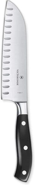 Victorinox Grand Maître taottu Santoku-veitsi 17 cm (ilmakuopitettu)