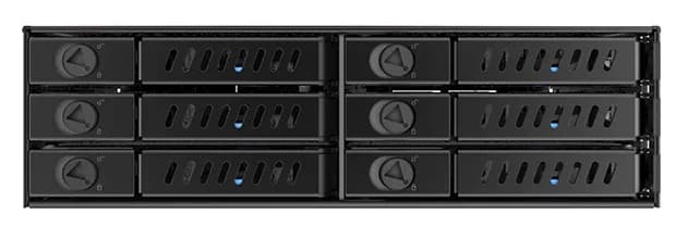 CHIEFTEC CMR-625 5,25" → 2,5" hot swap -asemaräkki, 6-paikkainen, SATA 6 Gb/s, musta