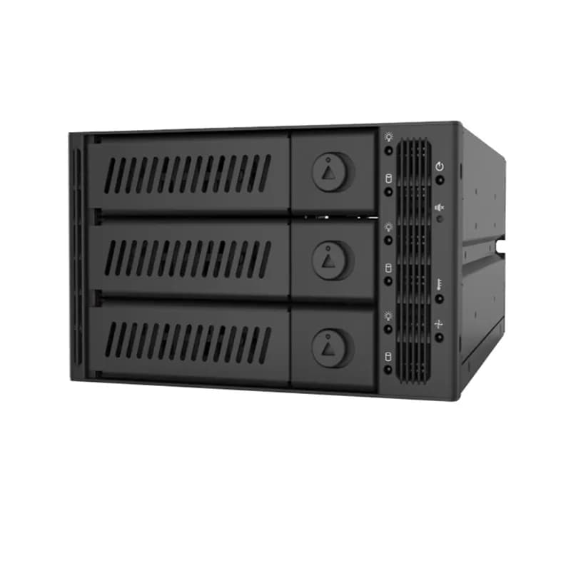 CHIEFTEC CMR-2131SAS 5,25" → 3,5" asemaräkki, 3-paikkainen, SATA/SAS, hot swap, musta