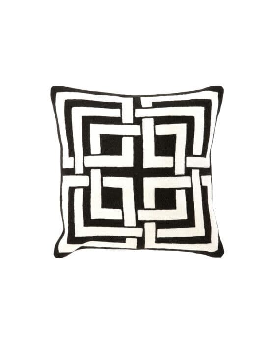 Cushion Blakes Black/White