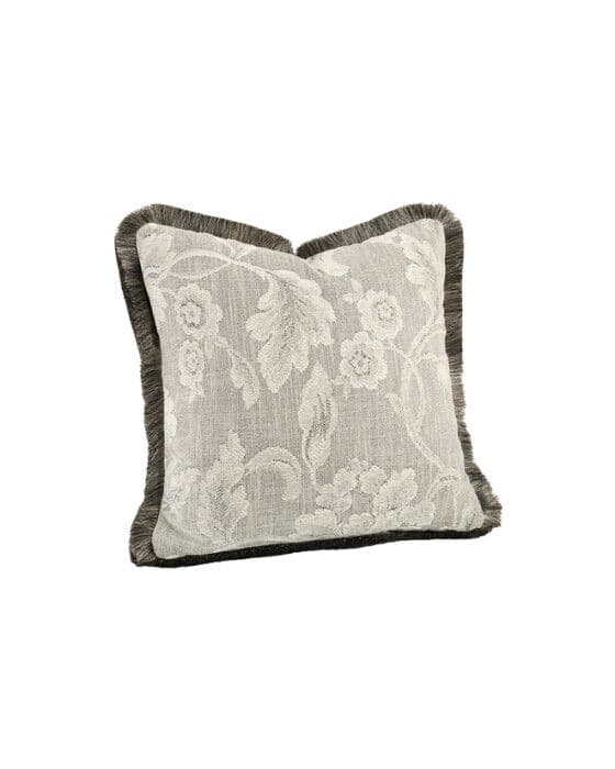 Serena tyynynpäälliset hapsureunuksella Flower Oyster