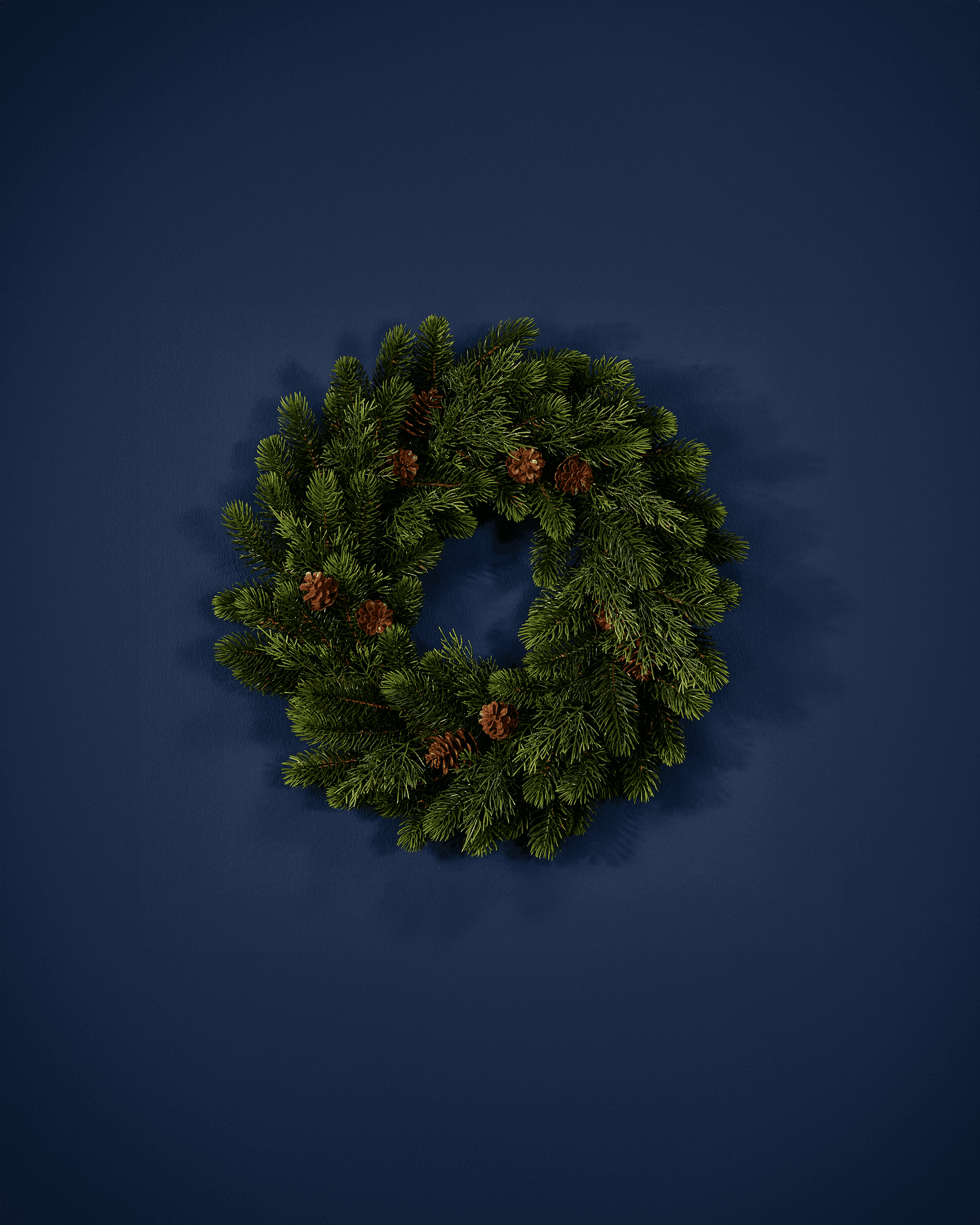 Käpykoristeinen kuusenseppele Ø45cm