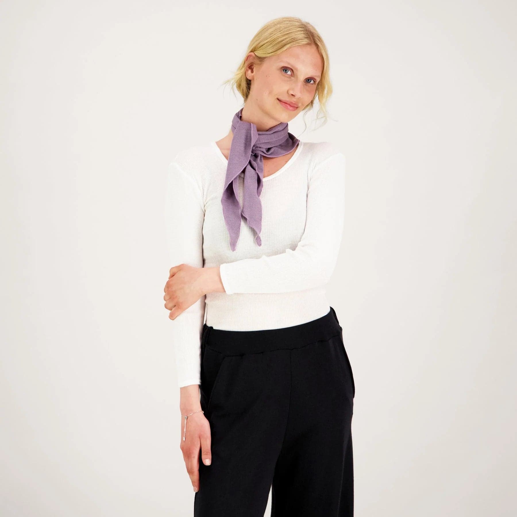 Kaiho Triangle Scarf Purple