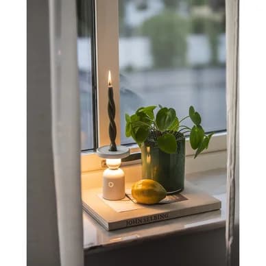 Konstsmide Nantes Pöytälamppu LED USB 2200K/2700K Himmennettävä 7833-250 Vastaa: N/A