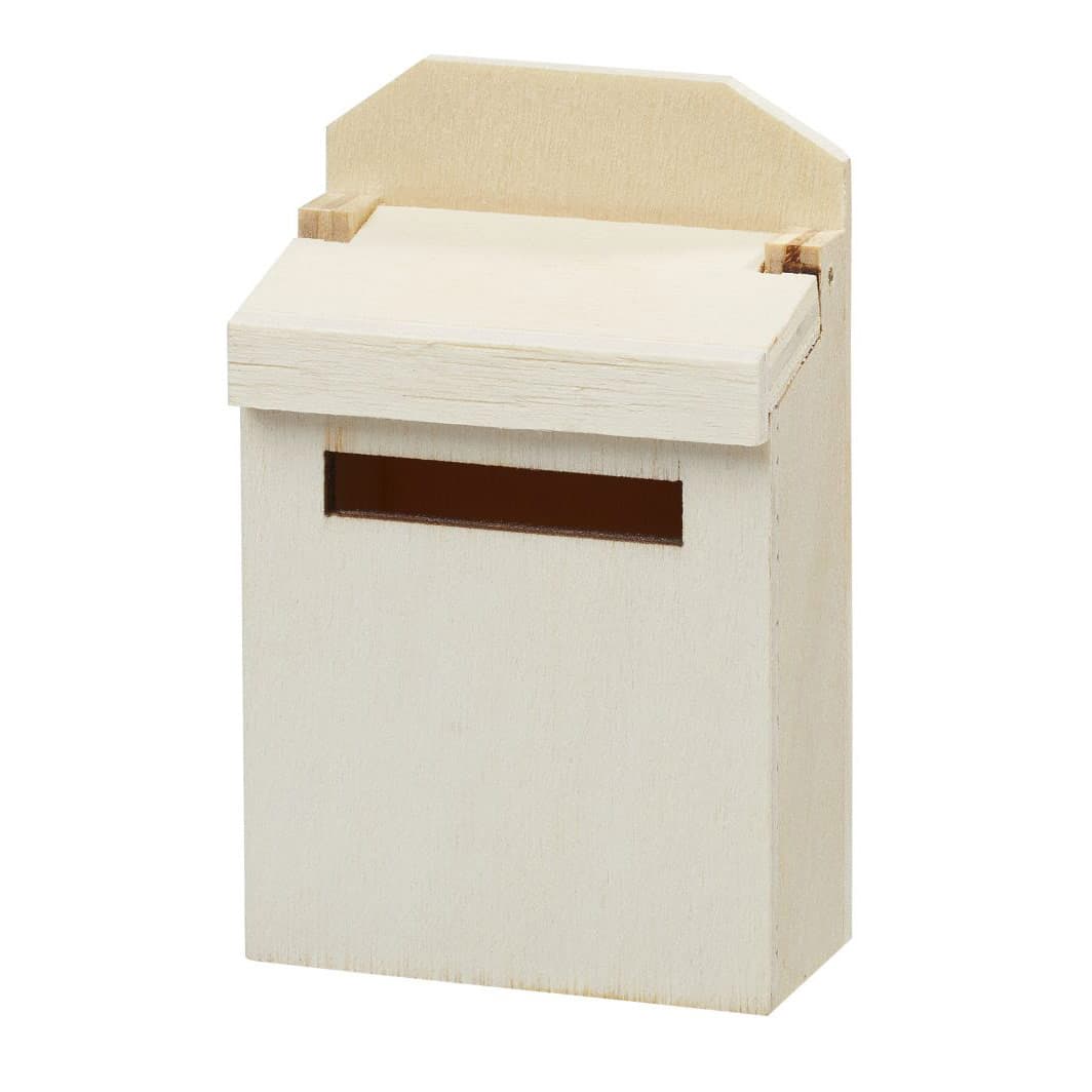 Miniatyyri - Puinen Postilaatikko, 4,6cm x 6,9cm