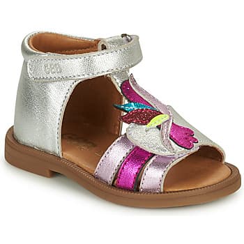 Tasaiset sandaalit GBB  KIRA  20