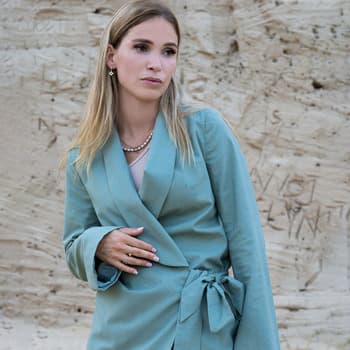 Bleiseri THEAD.  STEEVEN  EU XL