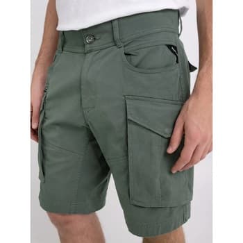 Shortsit & Bermuda-shortsit Replay  JOE M9907 .000.84387  IT 52