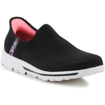 Naisten kengät Skechers  GO WALK TRAVEL 124799-BLK  38