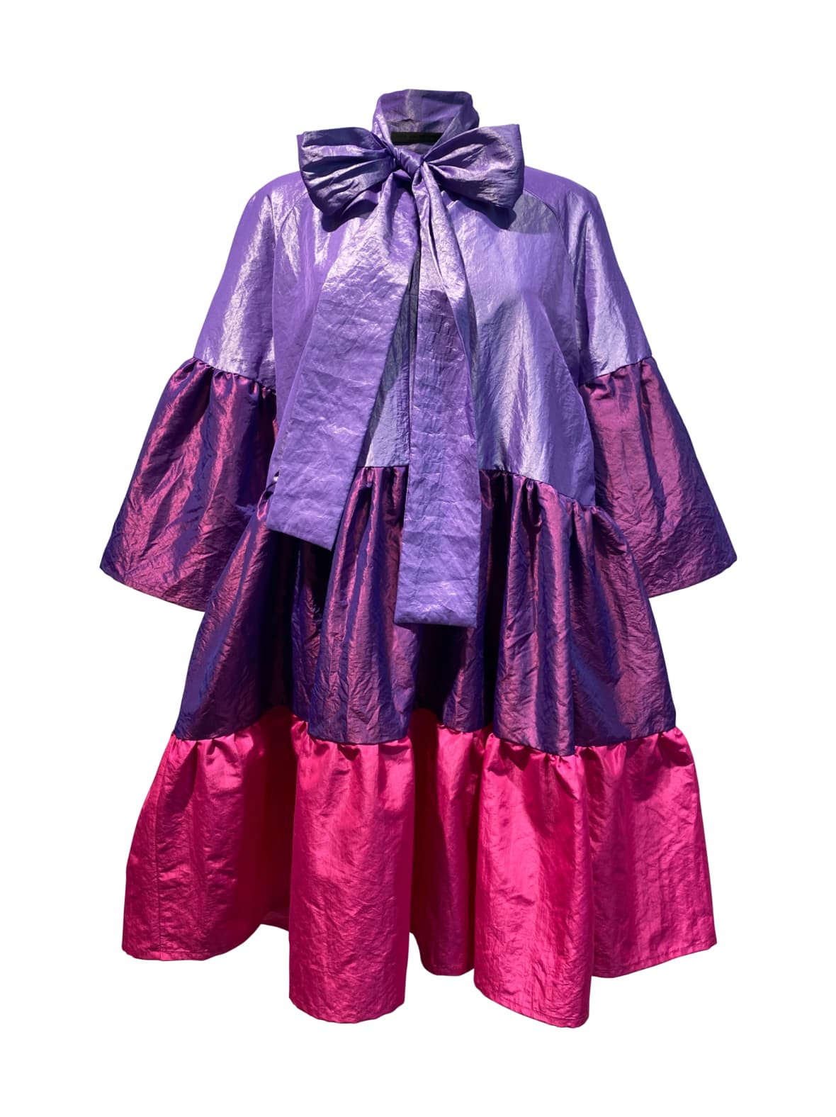 Lush- mekko rusettikauluksella, raita