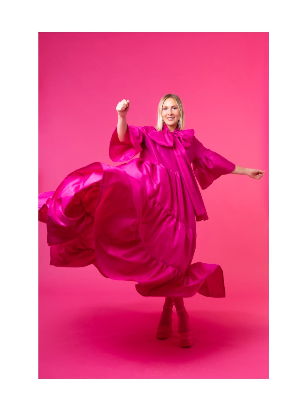 Lush- iltapuku rusettikauluksella, pinkki