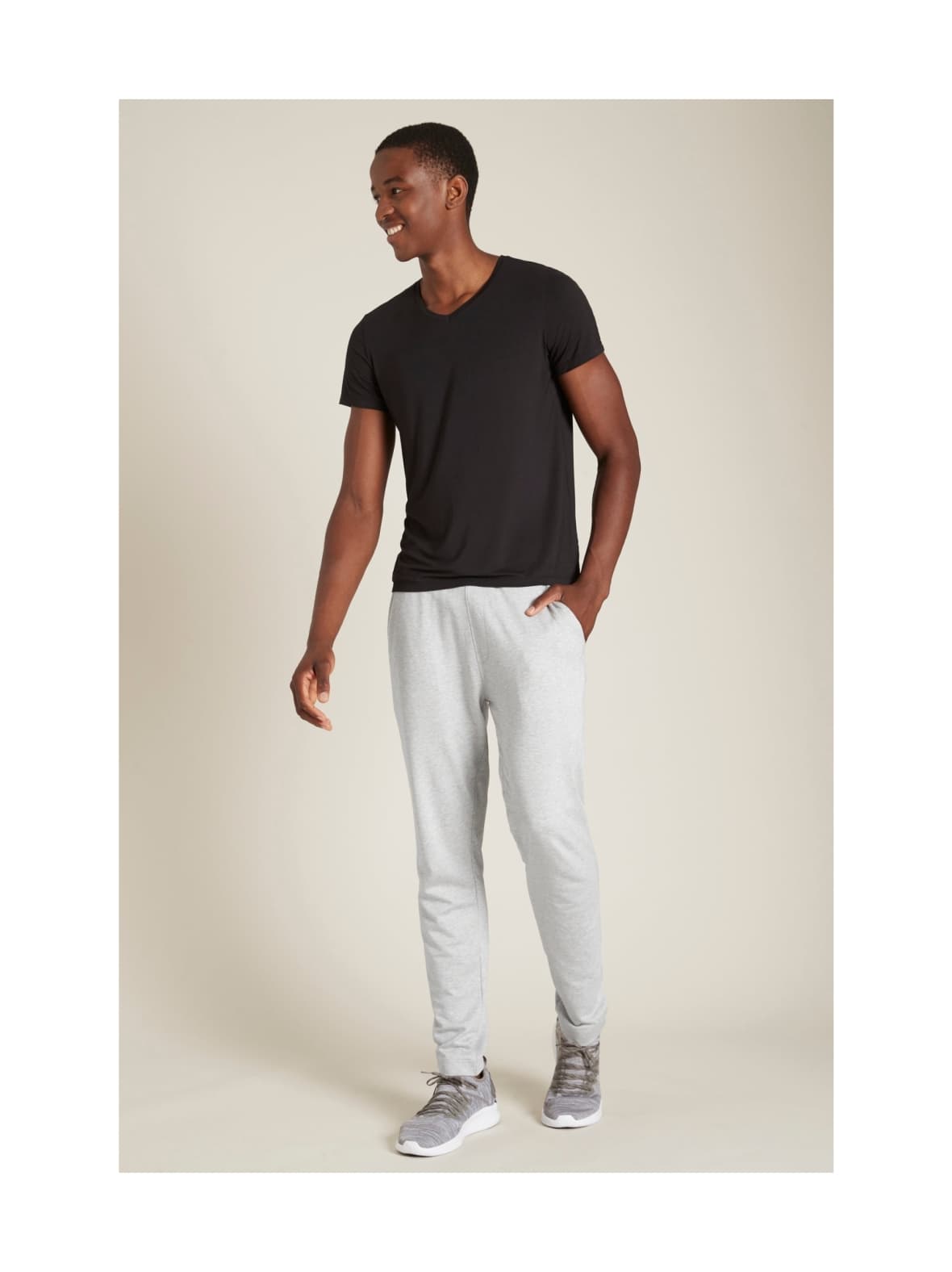 Boody - men's v-neck t-paita