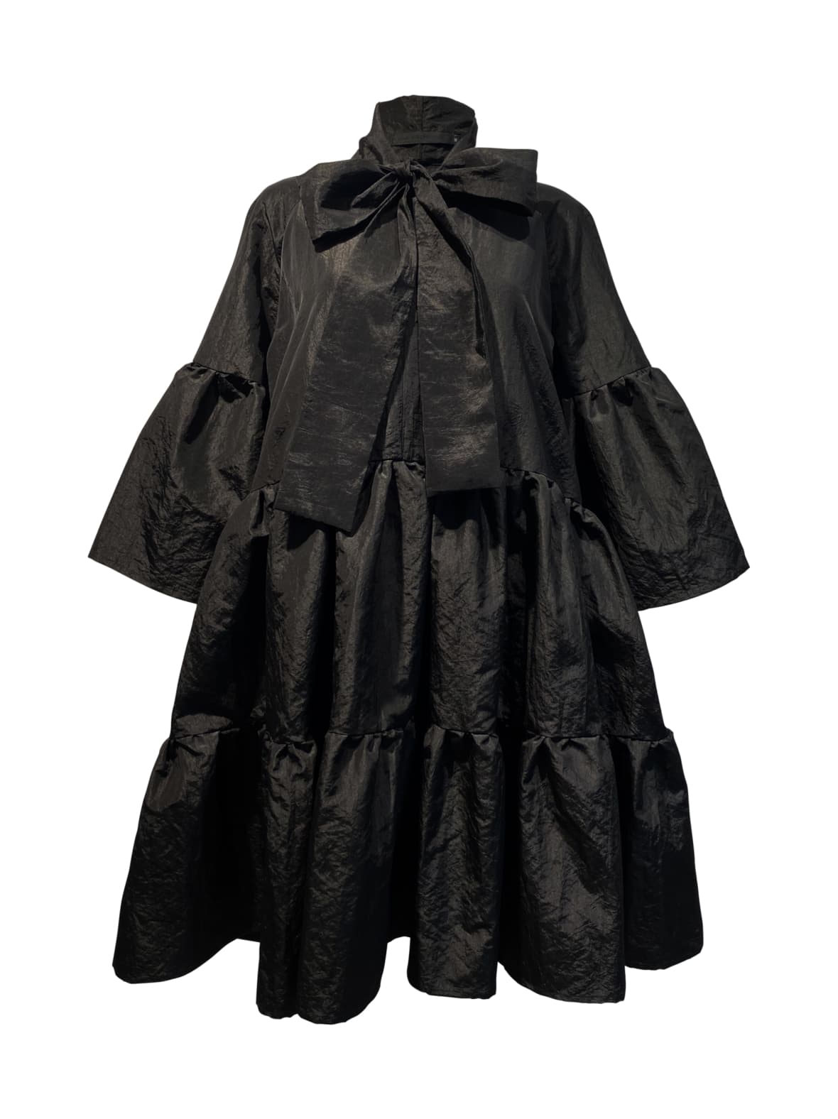 Lush- mekko rusettikauluksella, musta