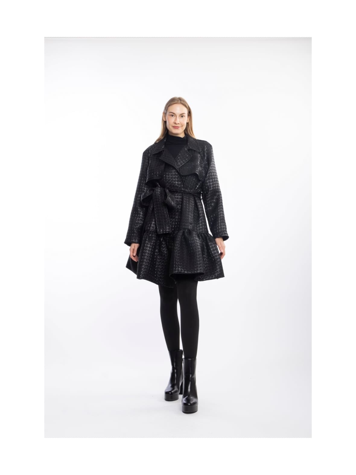 Takkimekko, kukonaskel musta