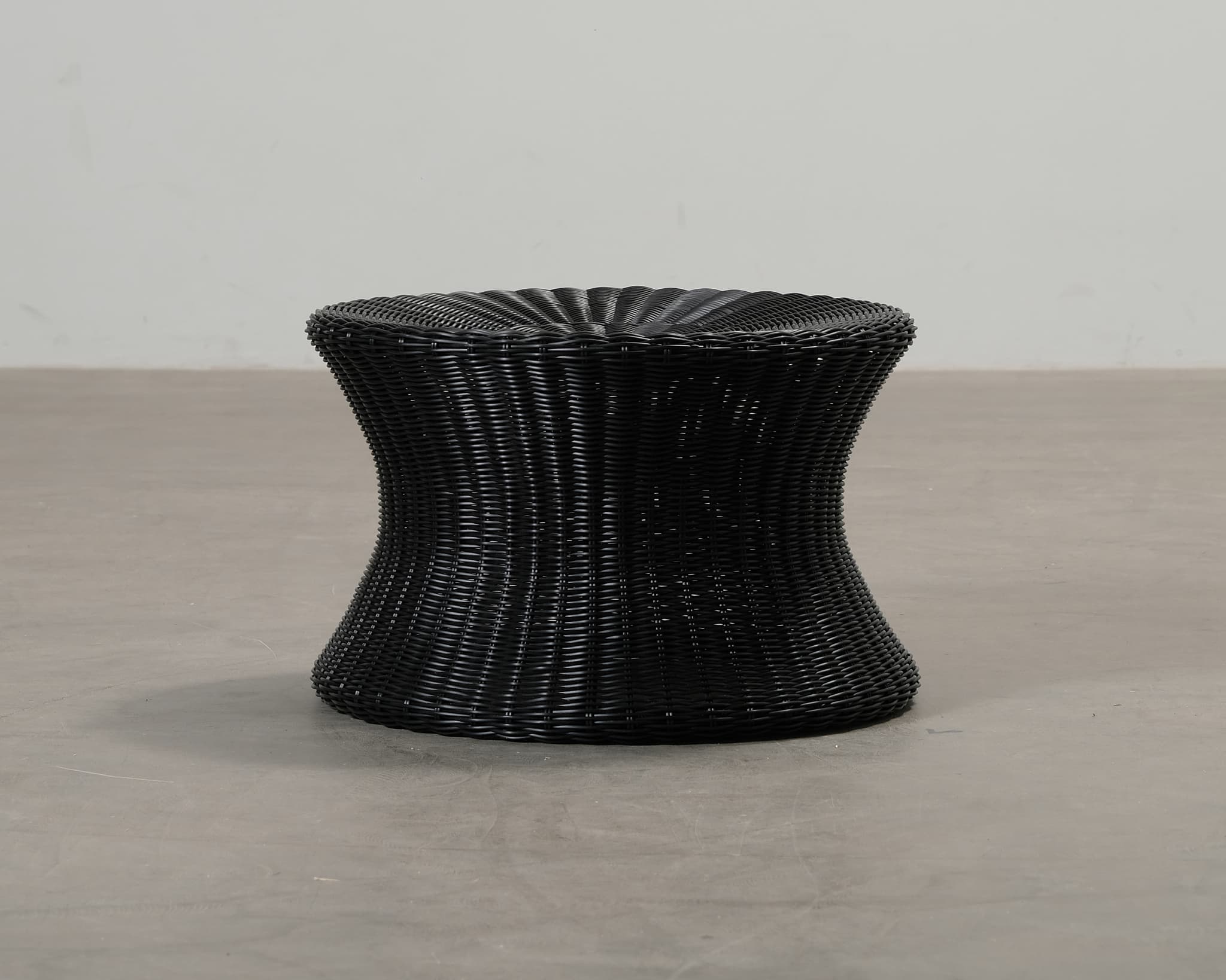 Eero Aarnio Mushroom jakkara musta