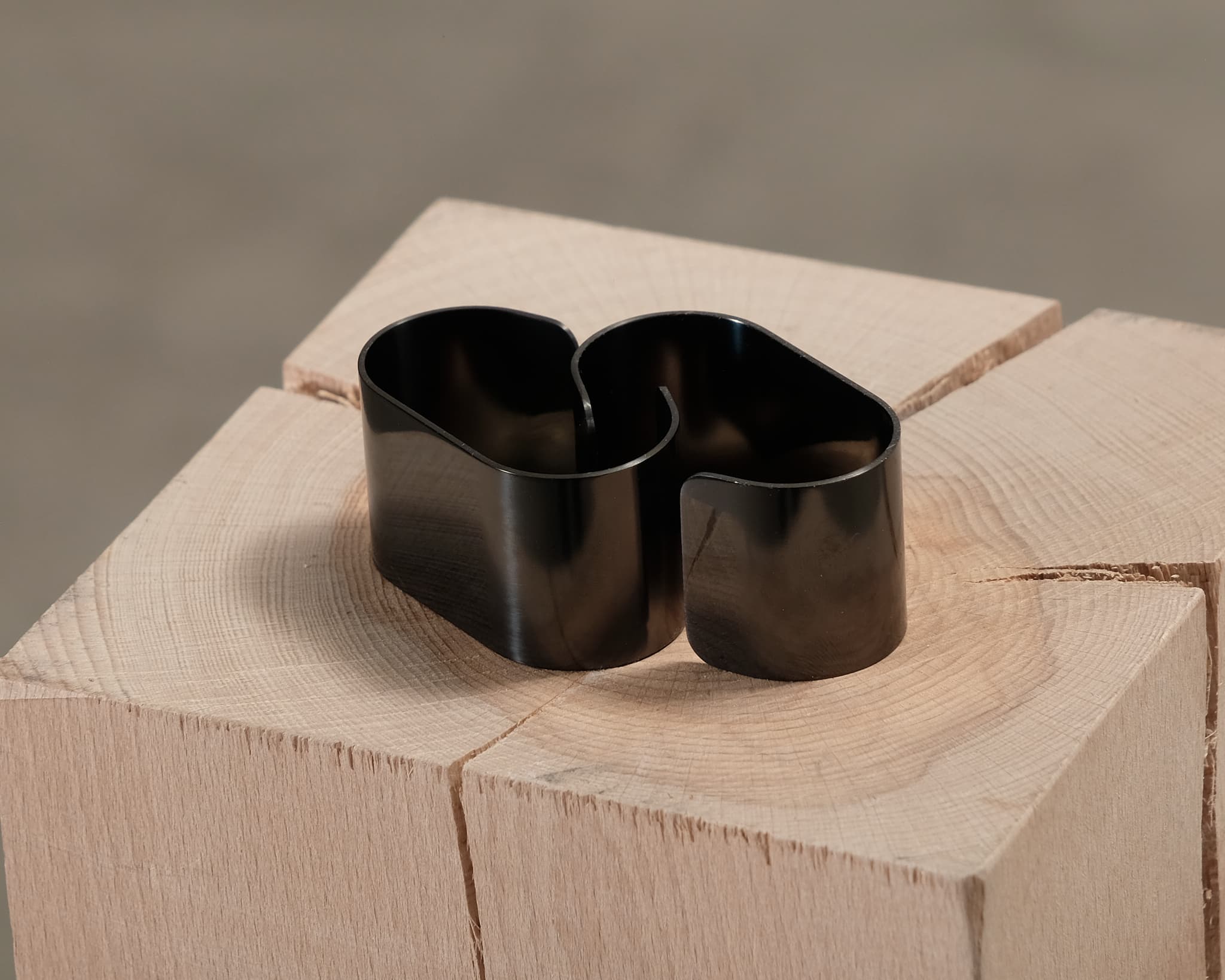 Aida Raw servettiteline musta, 4 kpl setti