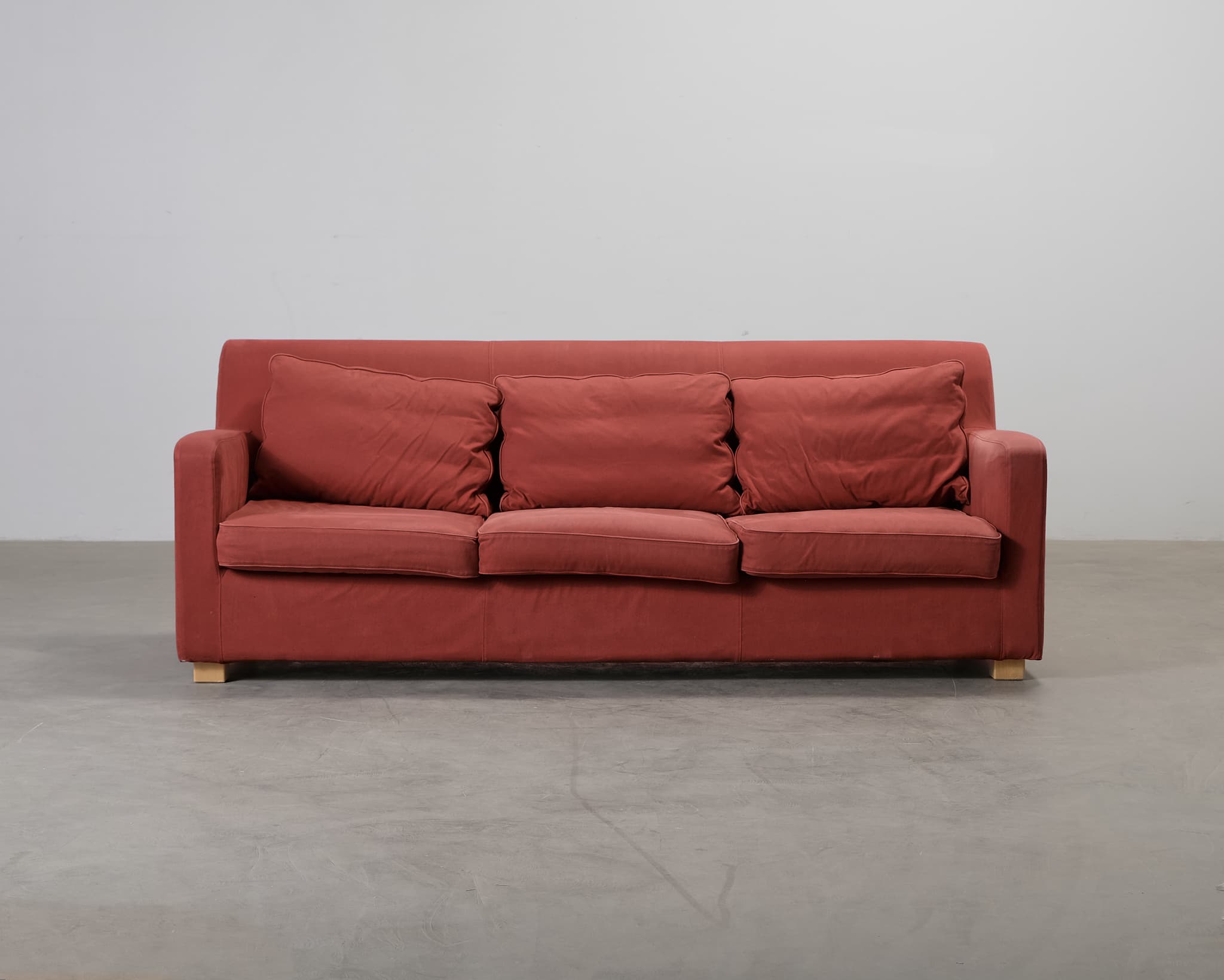 Artek 593 3-istuttava sohva punainen