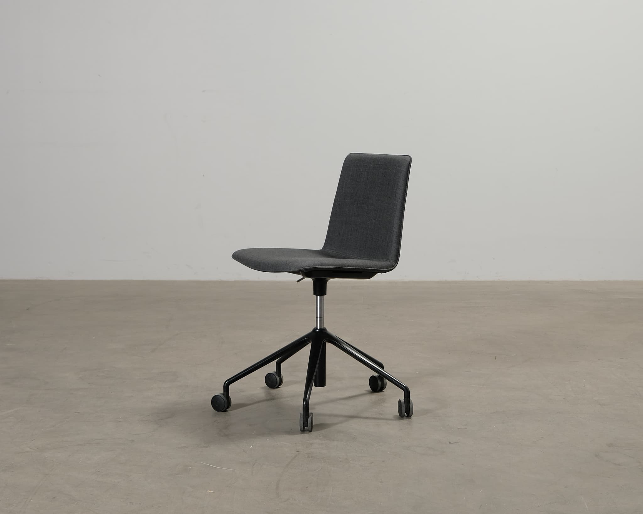 Andreu World Flex työtuoli harmaa