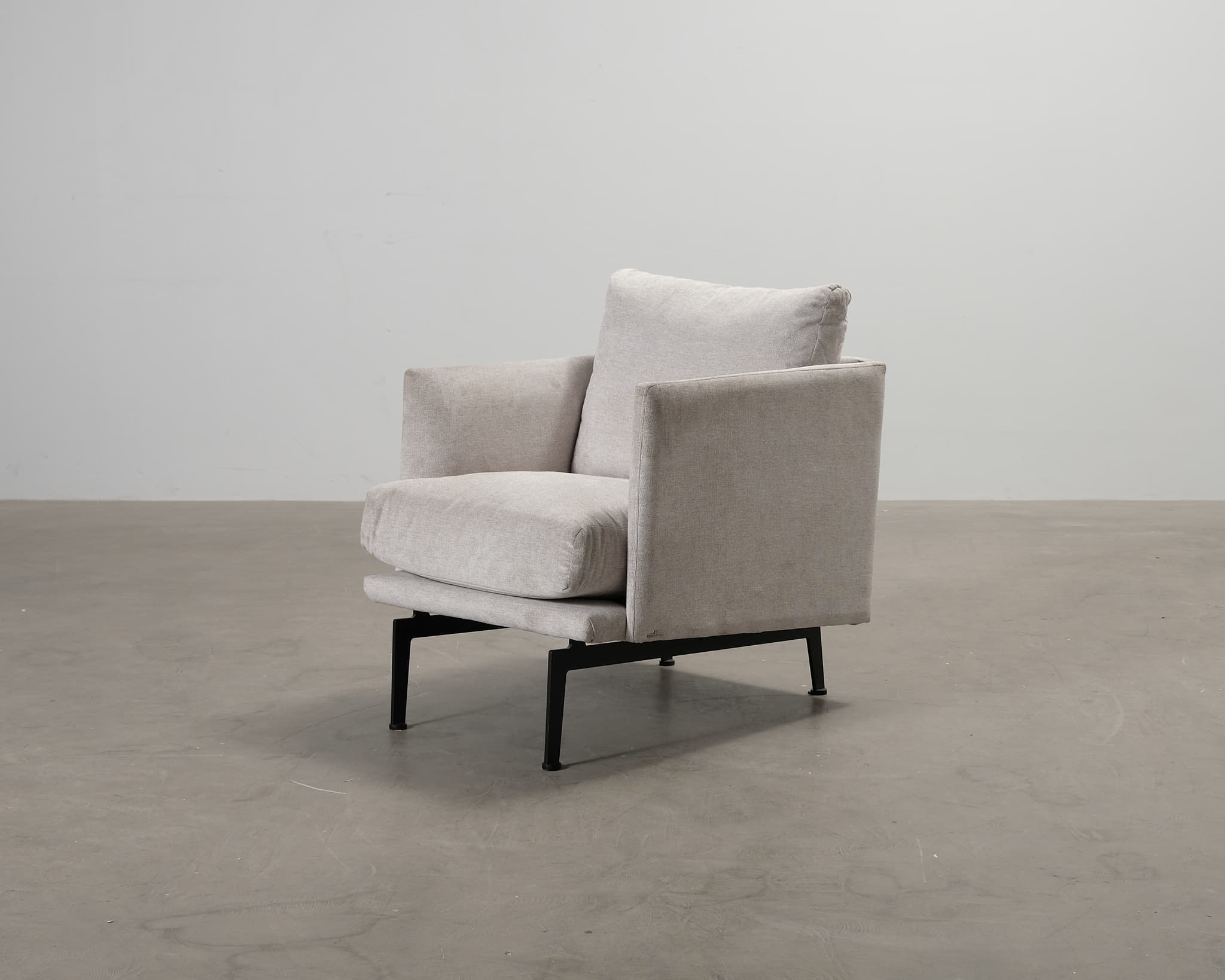 Bröderna Anderssons nojatuoli harmaa