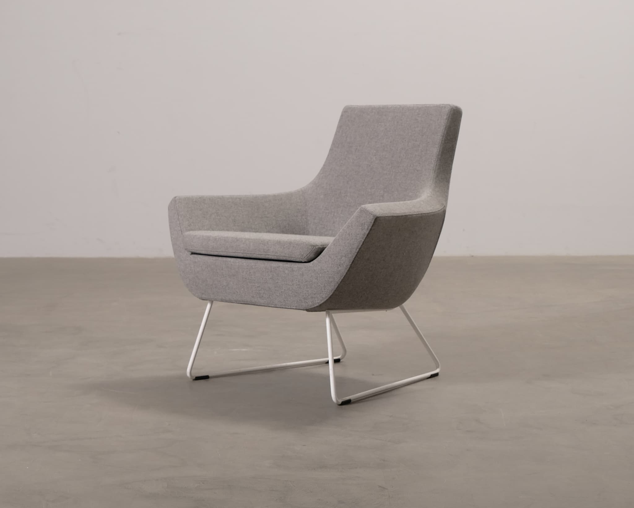 Swedese Happy nojatuoli matala selkänoja harmaa