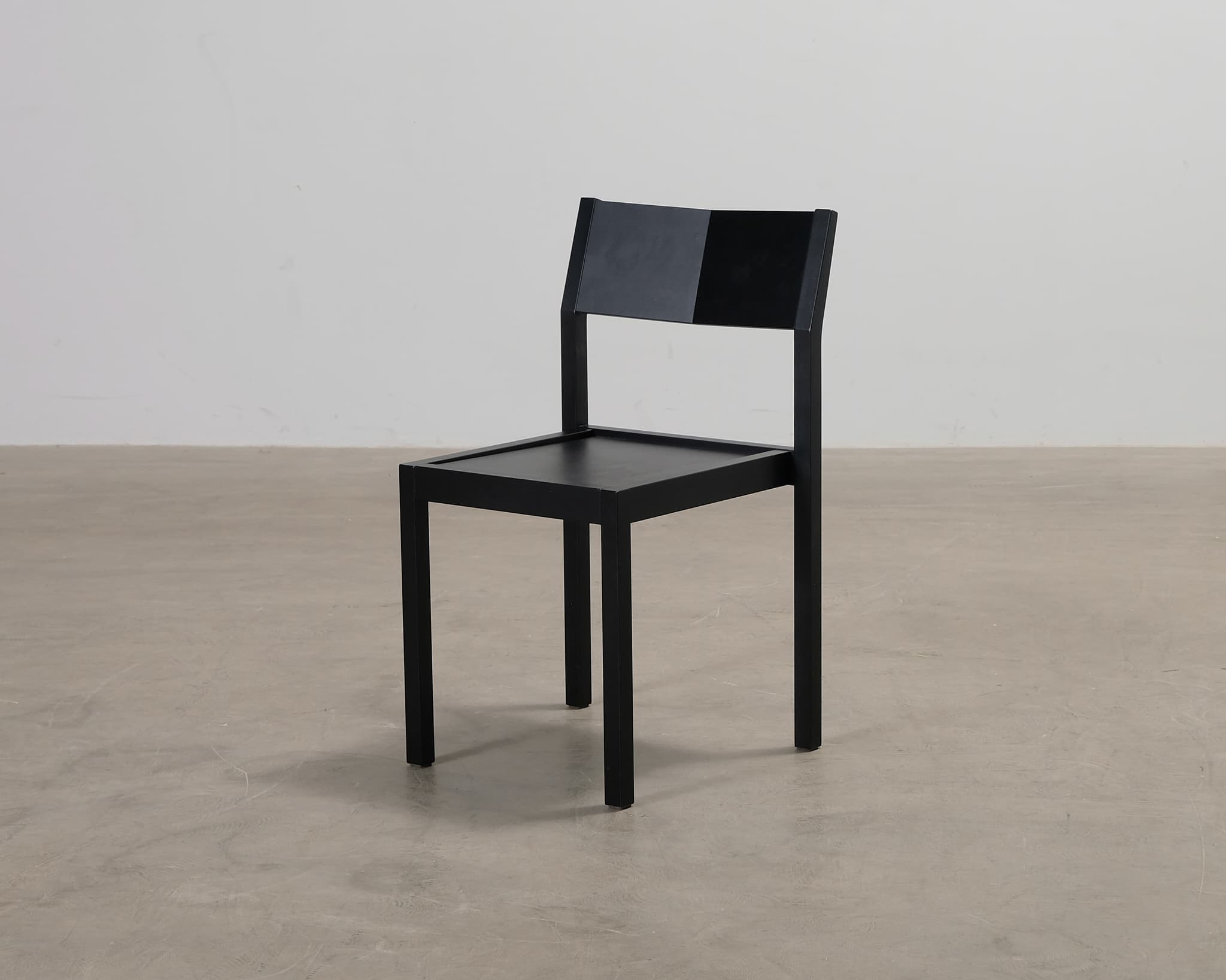 Mobel Vako tuoli musta