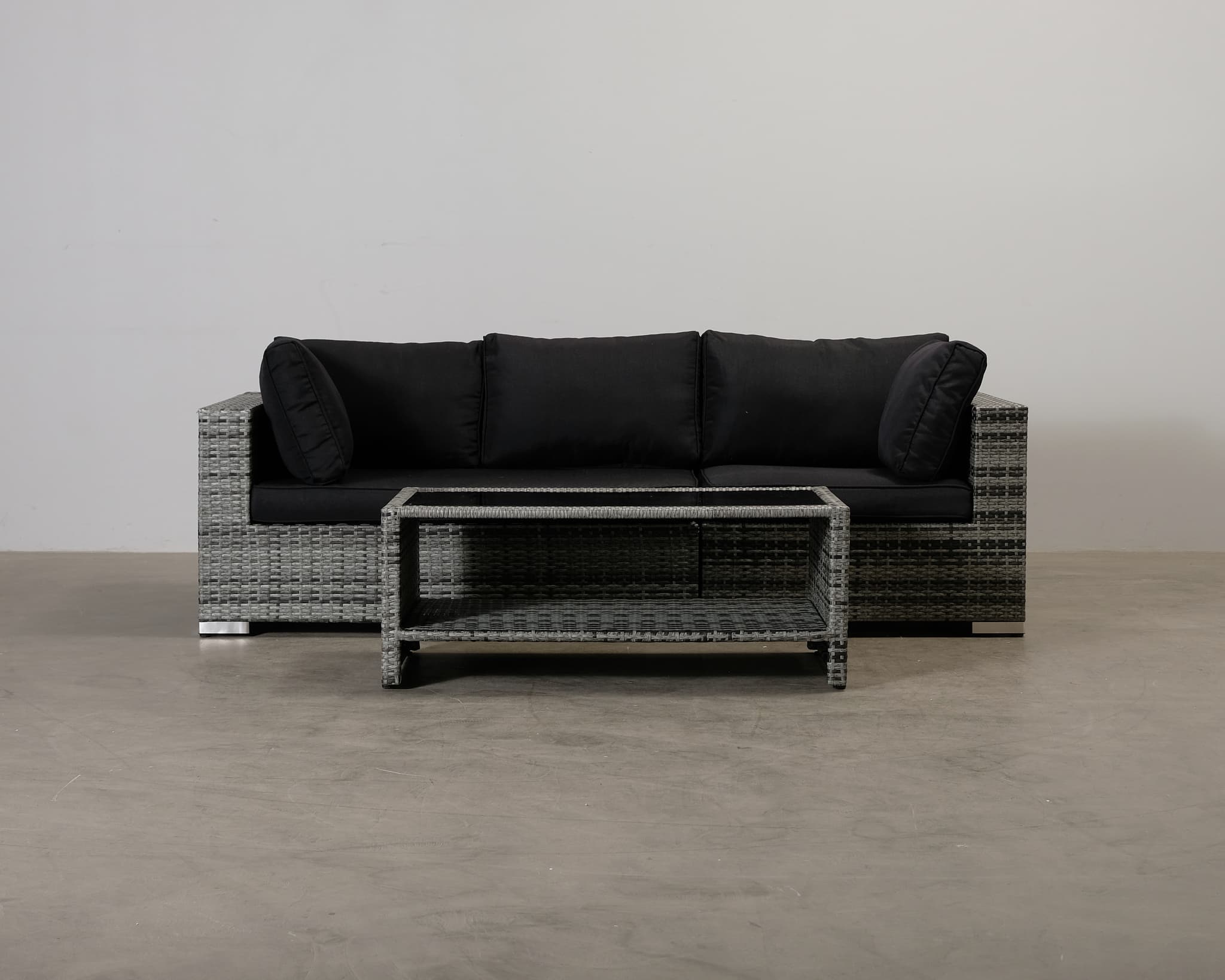 Bahamas 3-istuttava terassisohva sohvapöydällä