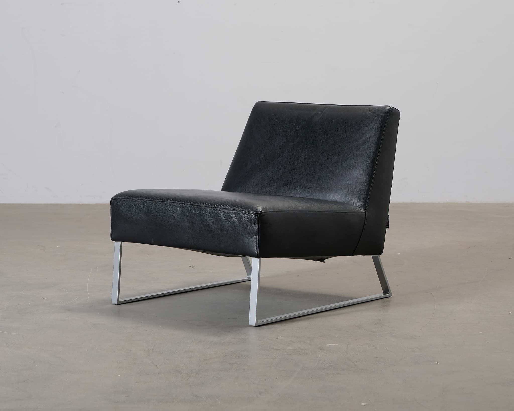 Interface Zip nojatuoli musta nahka