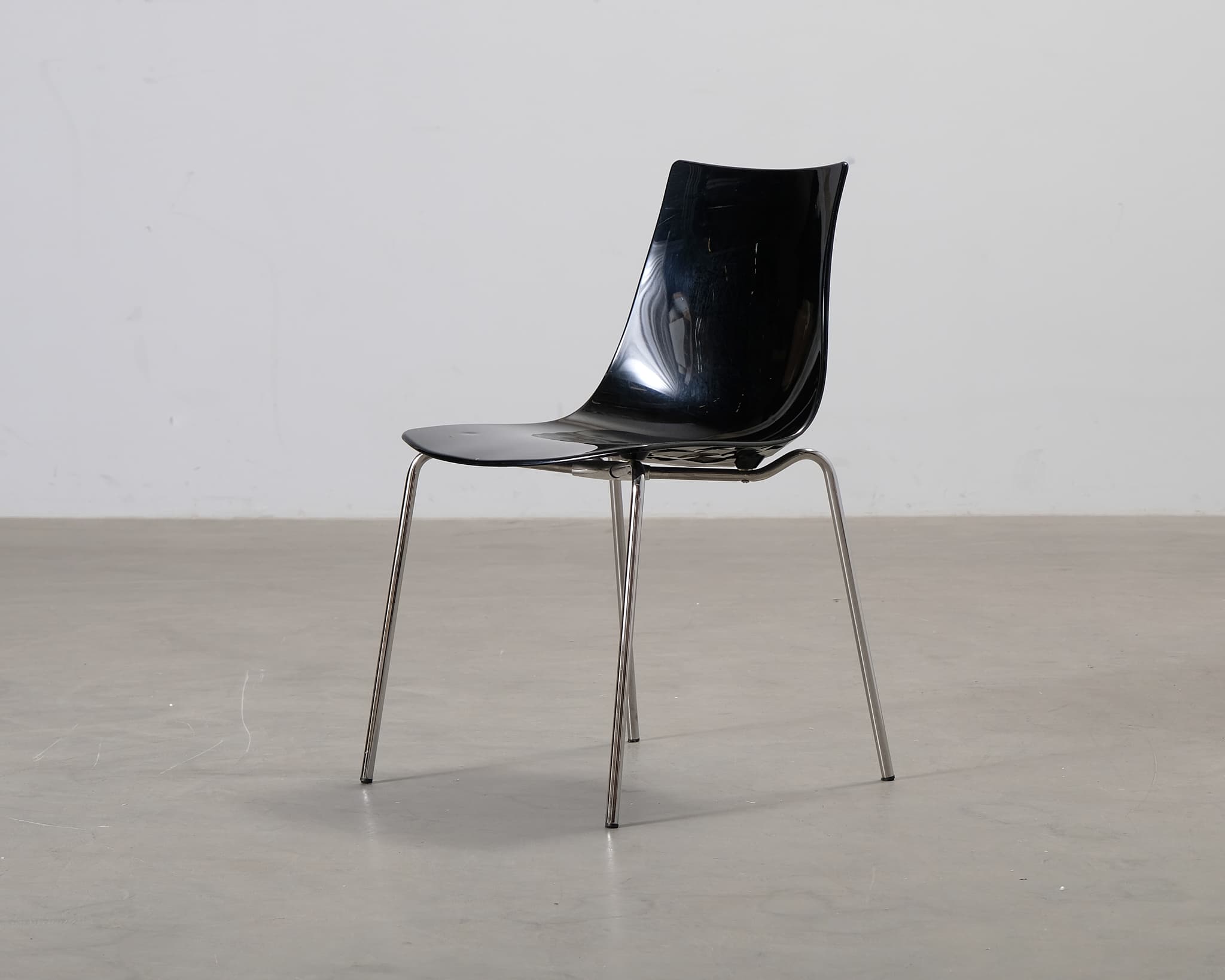 Calligaris Ice tuoli musta