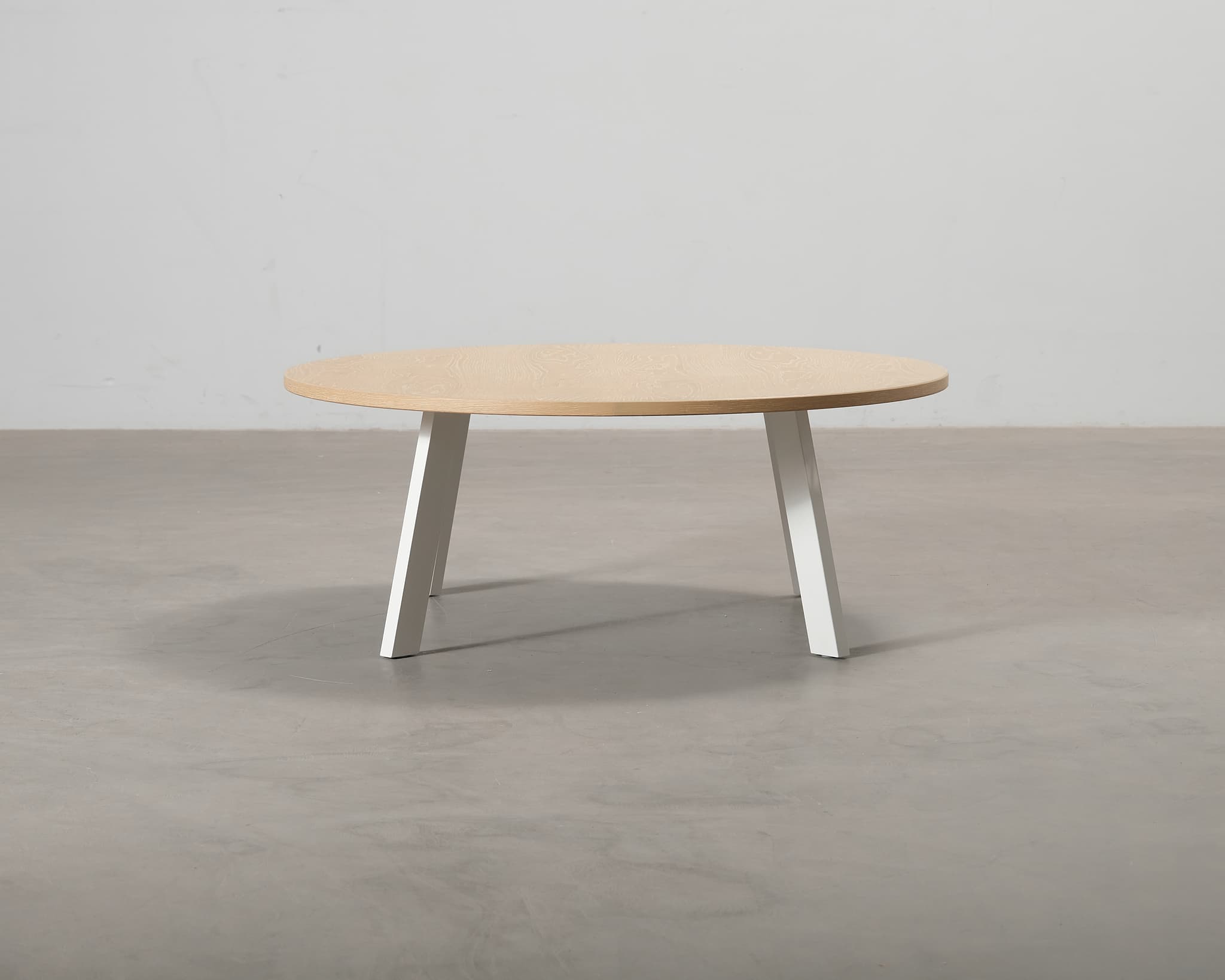 FeelDesign Freddy sohvapöytä ø 115 cm tammi / valkoinen