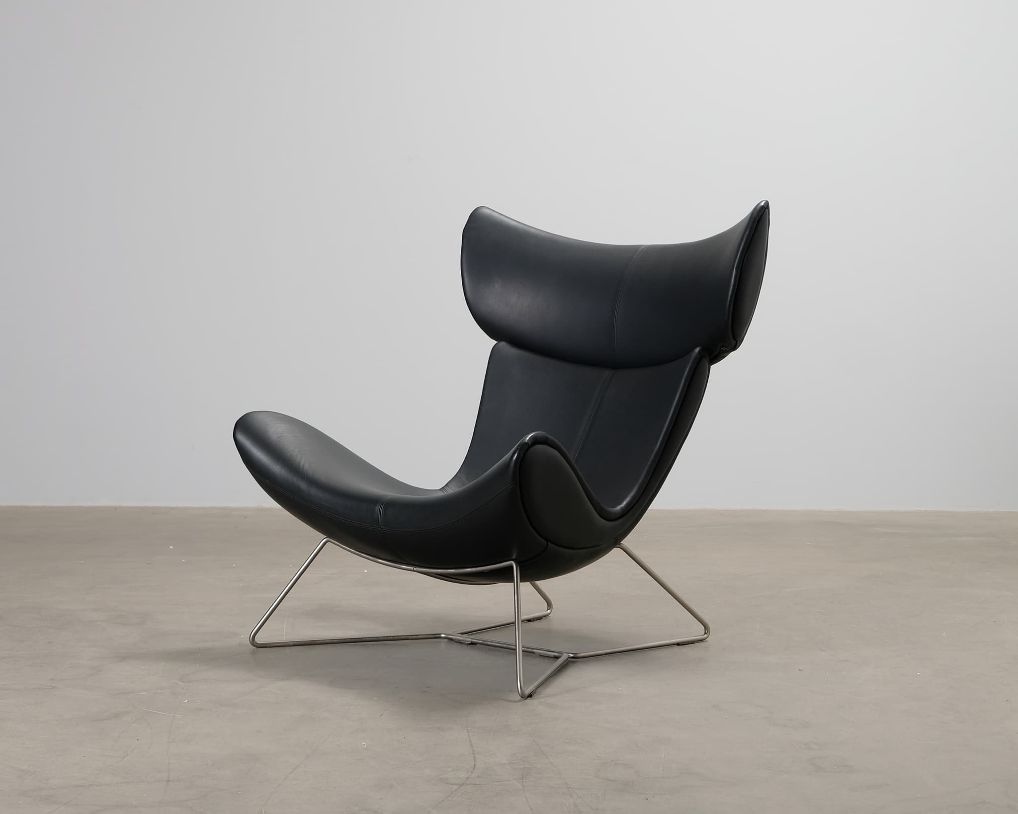 BoConcept Imola nahkanojatuoli musta