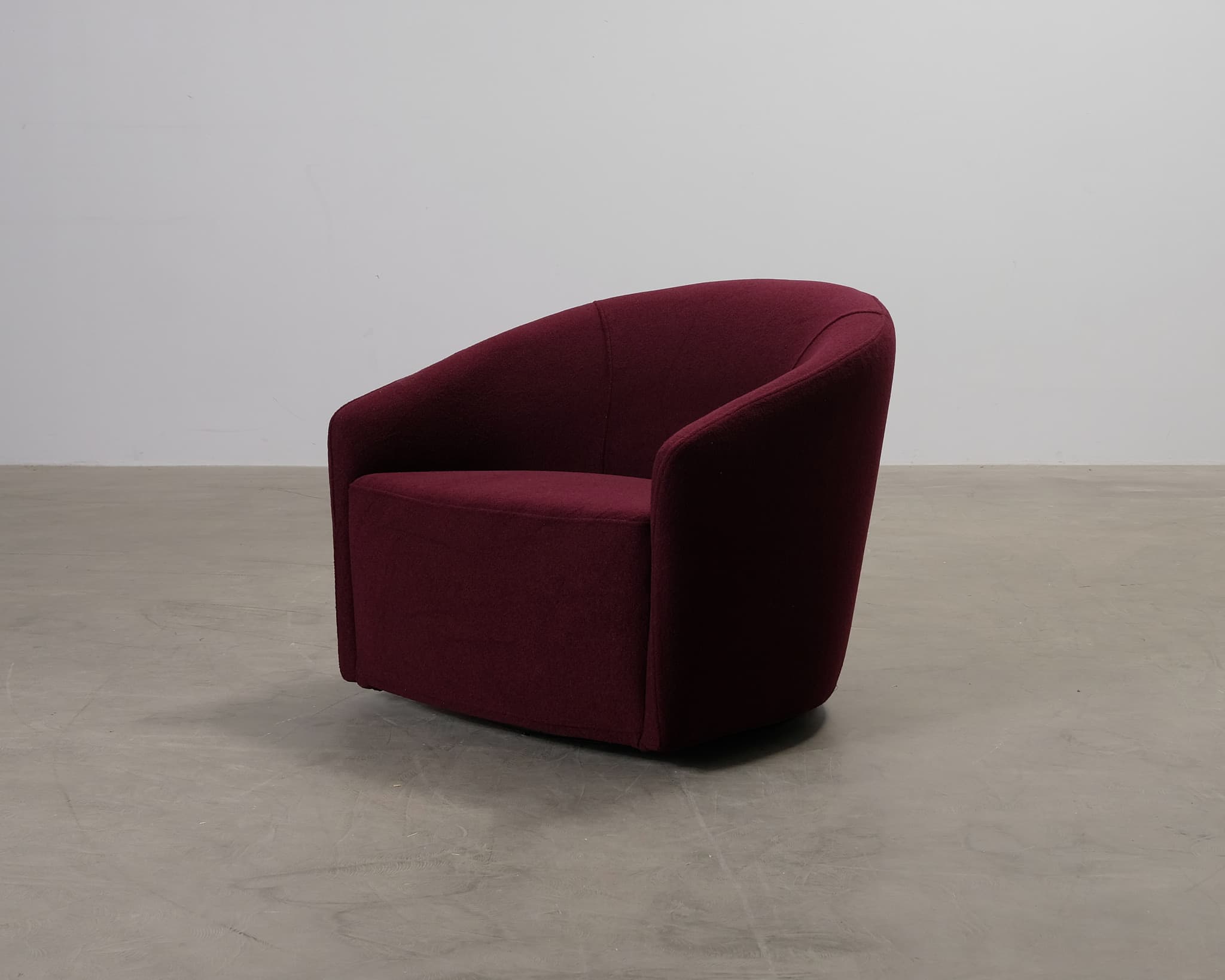 Take Two by Mjuk Timothée nojatuoli irtopäällisillä viininpunainen & sininen