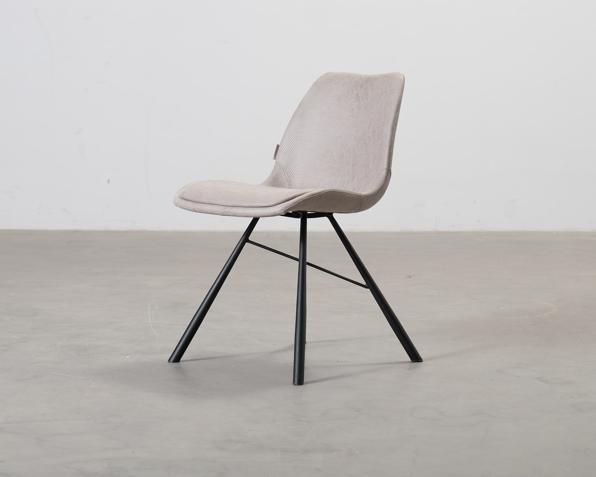 Zuiver Brent ruokatuoli harmaa