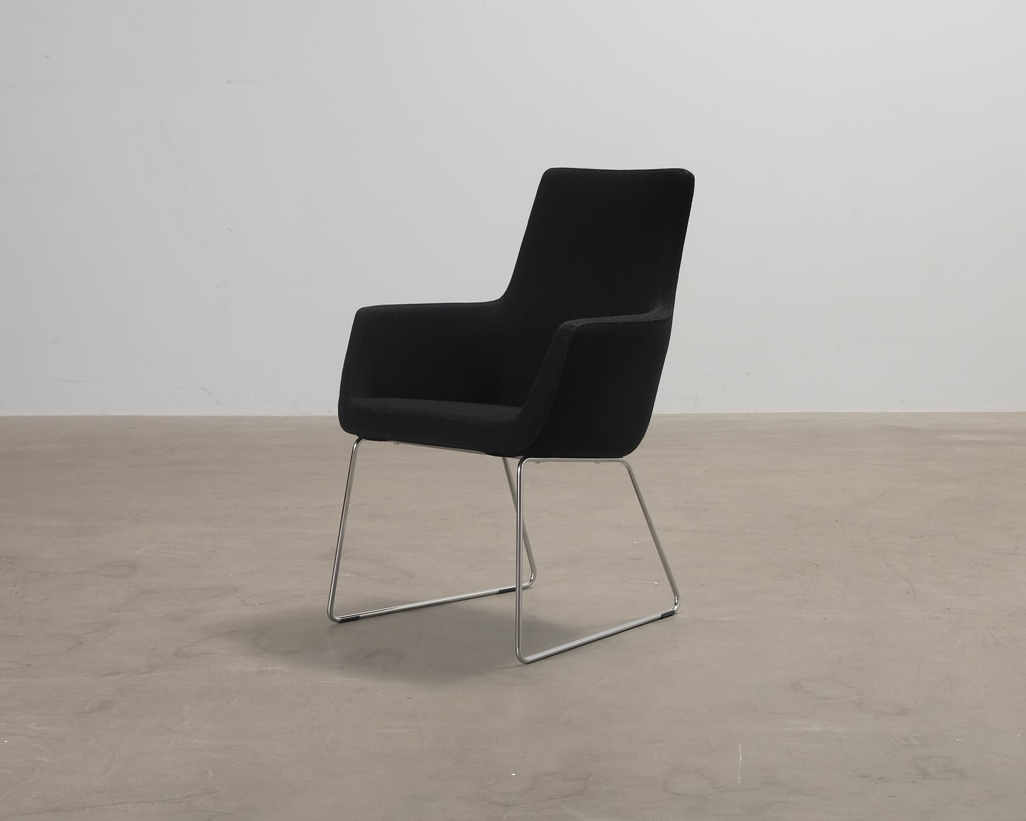 Swedese Happy tuoli musta