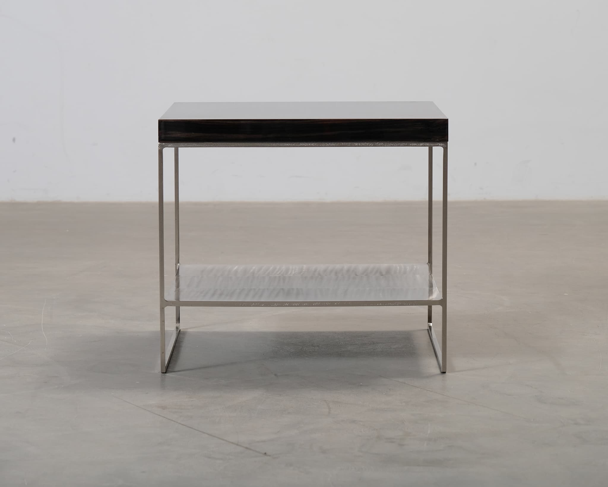 Minotti sohvapöytä 60 x 60 cm