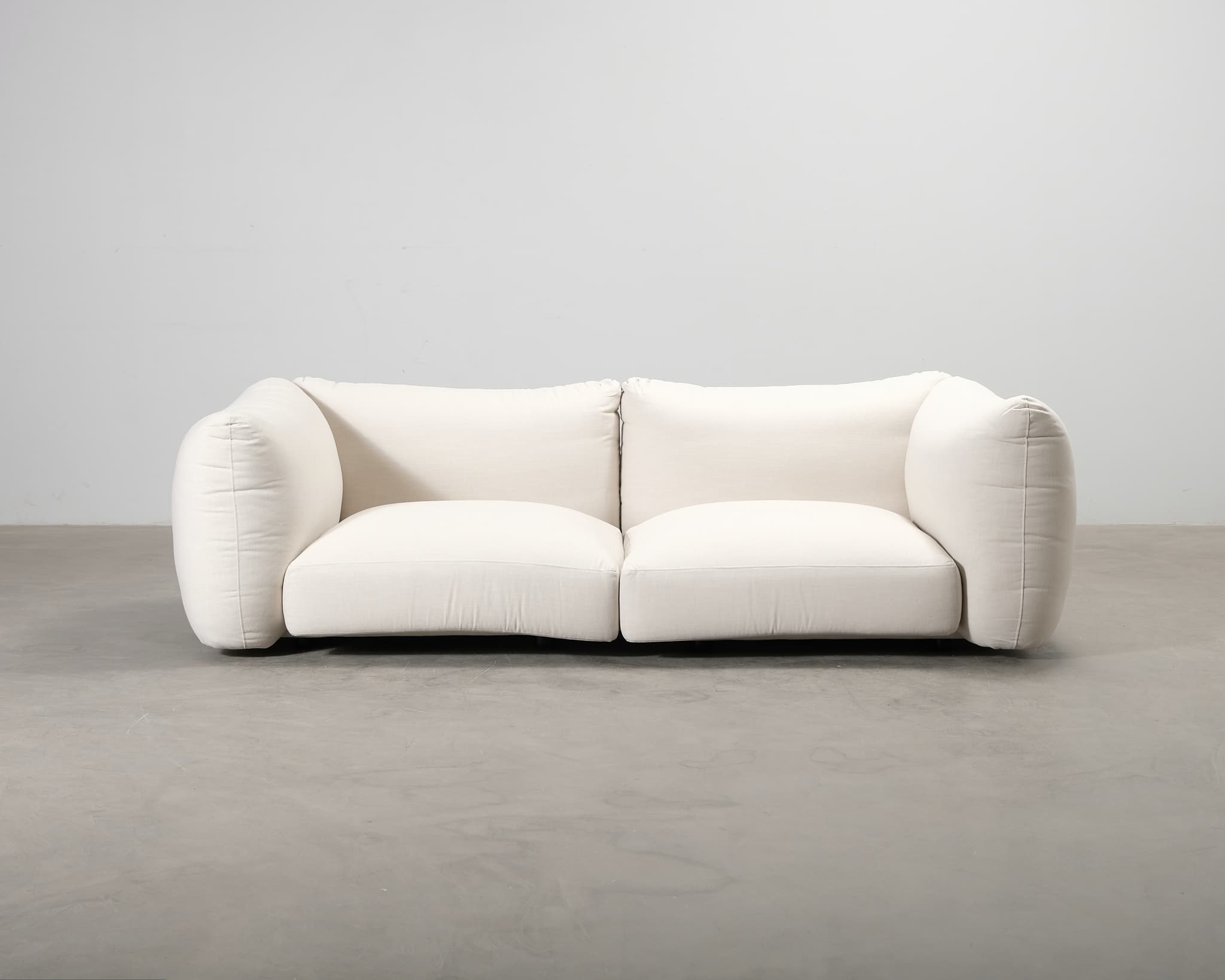 Layered Lotta Agaton 2-istuttava sohva luonnonvalkoinen