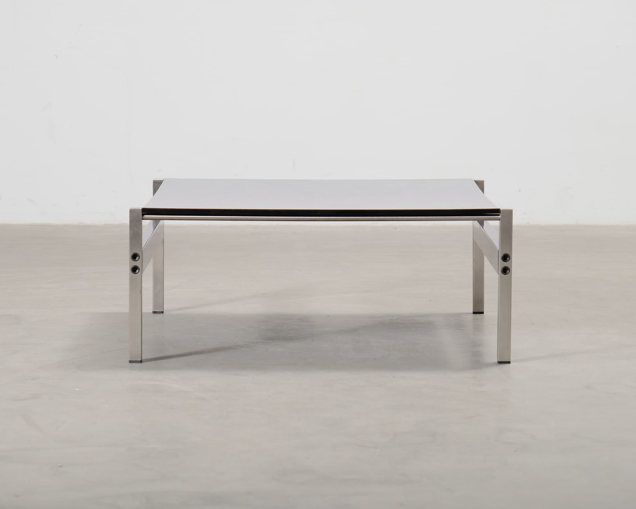 Diesel with Moroso Iron Maiden sohvapöytä 90 x 90 cm