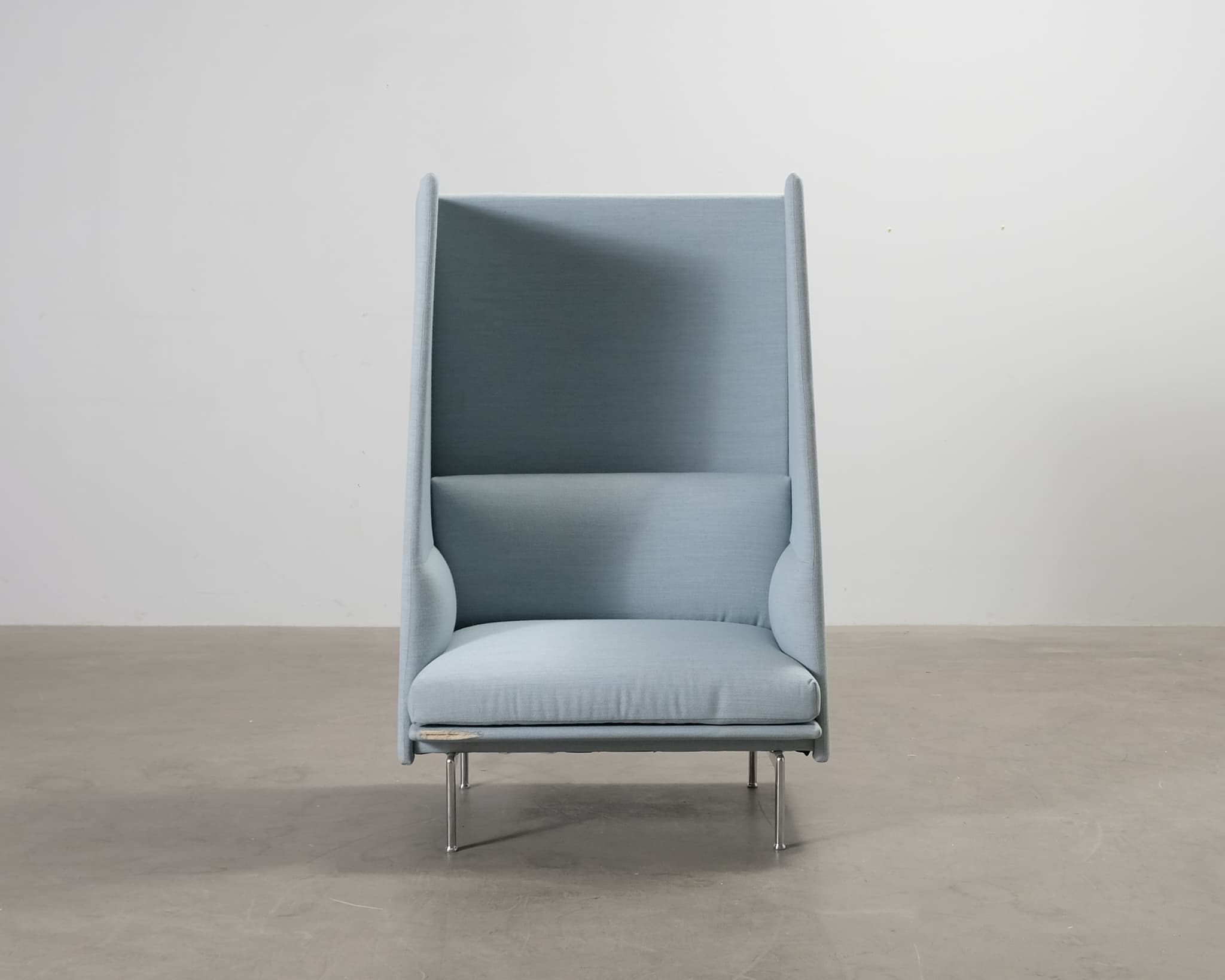 Muuto Outline Highback nojatuoli vaaleansininen