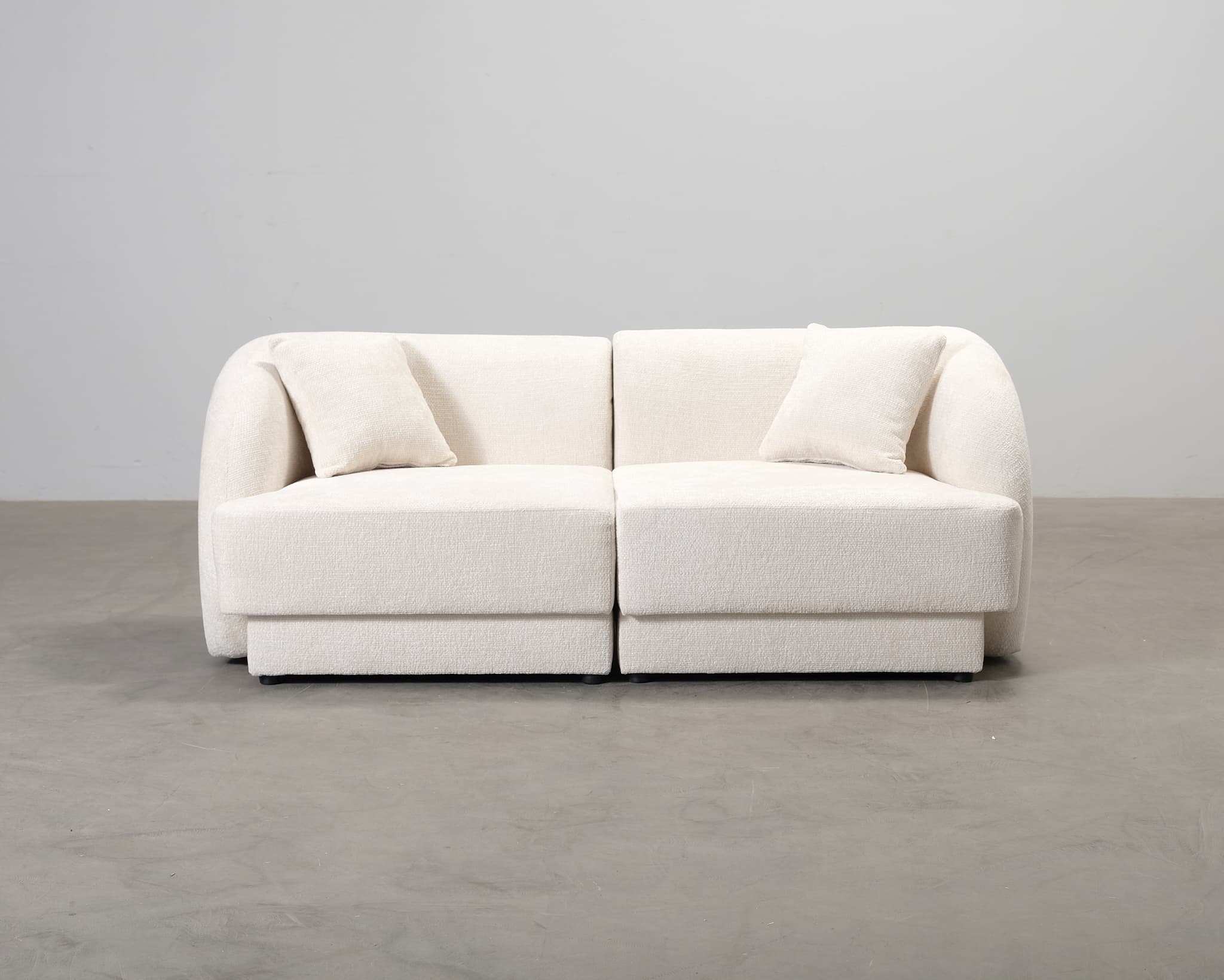 Cosmopolitan Design Tulum 2-istuttava sohva luonnovalkoinen