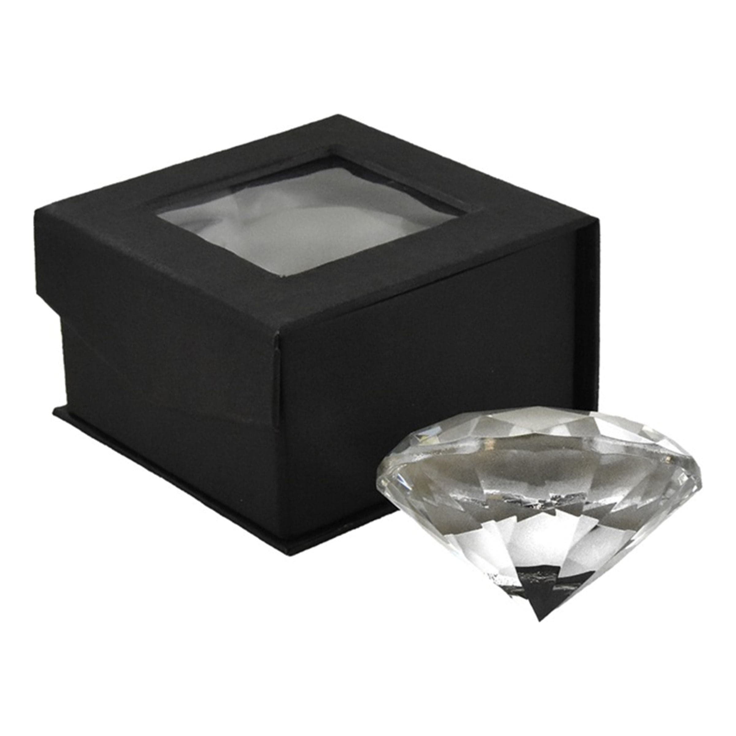 Jättimäinen Timantti Lahjarasiassa