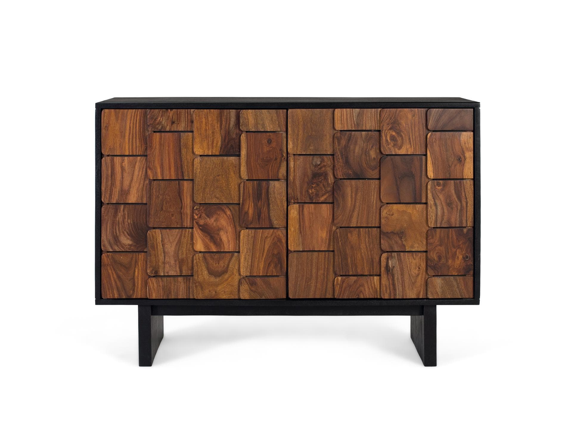 Sheesham-puusta valmistettu senkki, jossa on kaksi ovea ja geometriset kuviot