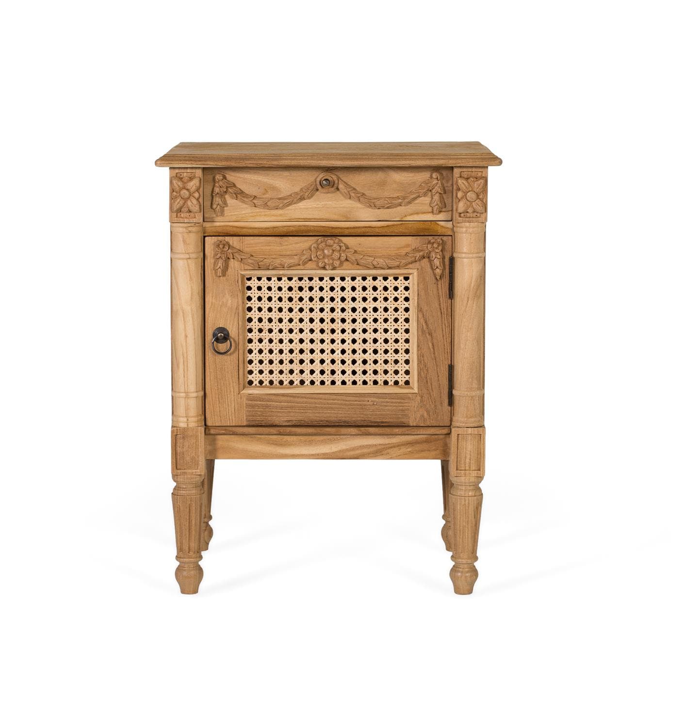 Massiivitiikkinen sivupöytä luonnollisella viimeistelyllä