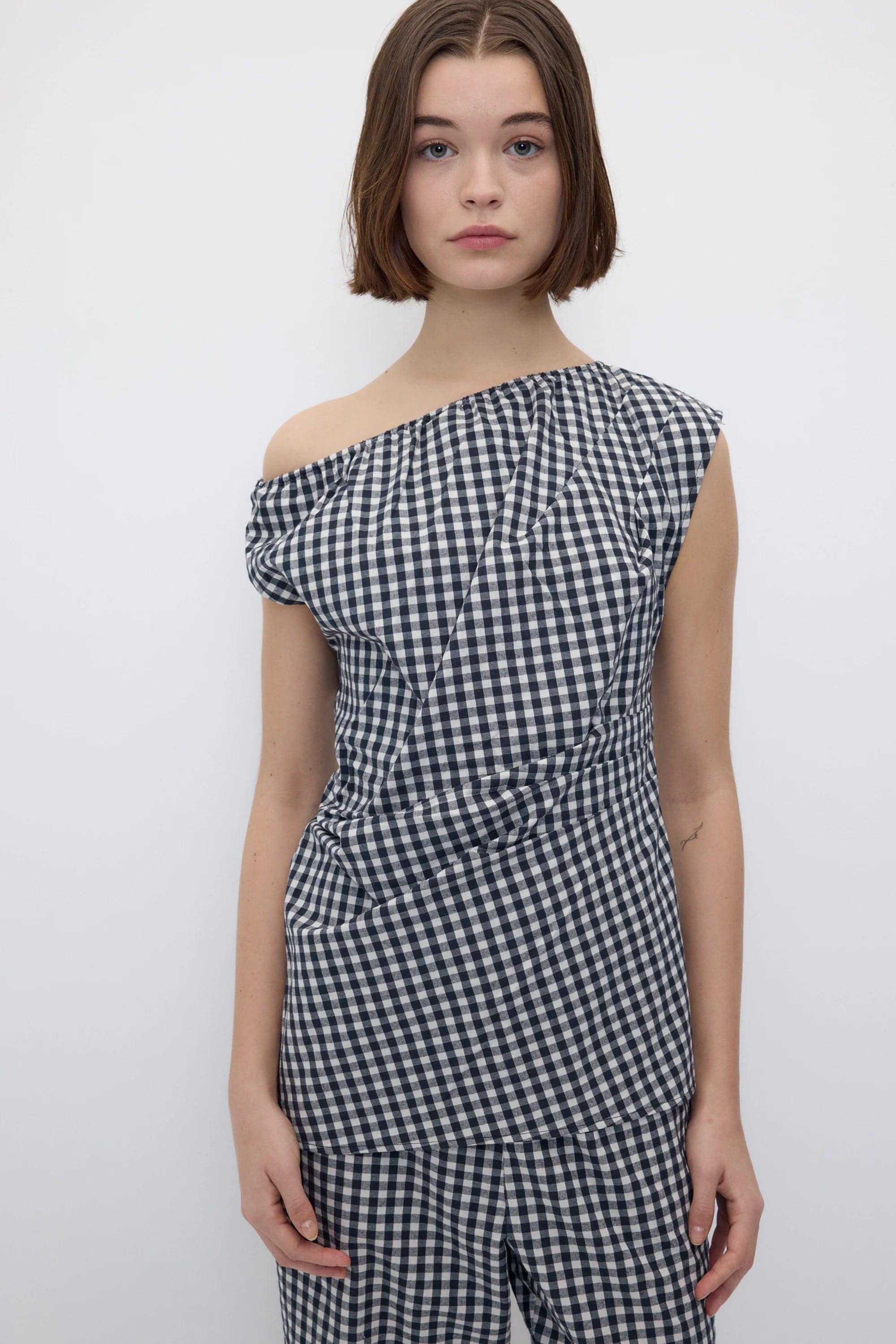 Melisande Toppi Musta Gingham – Rita Row
