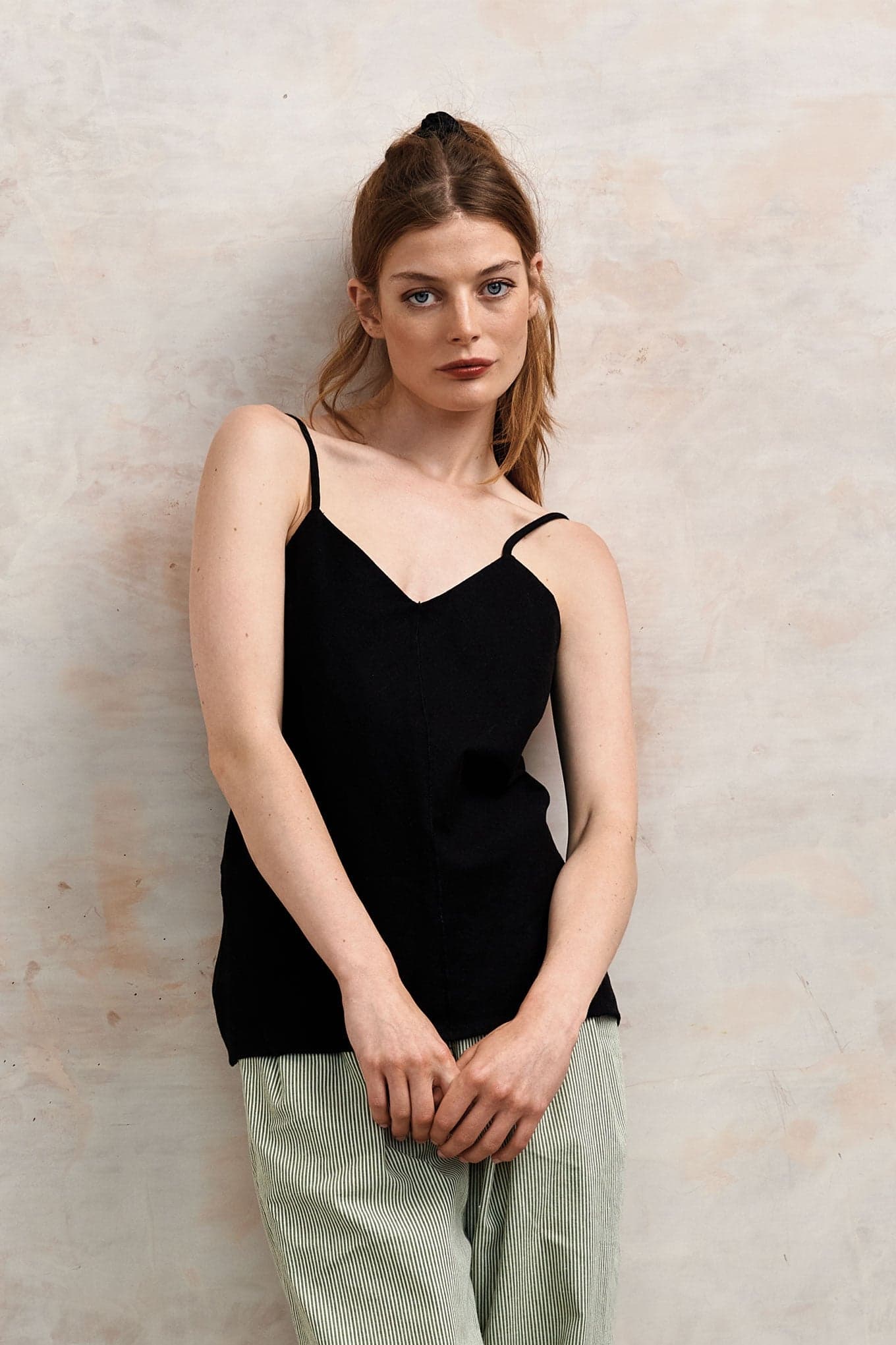 Fleur Toppi Musta – KOMODO