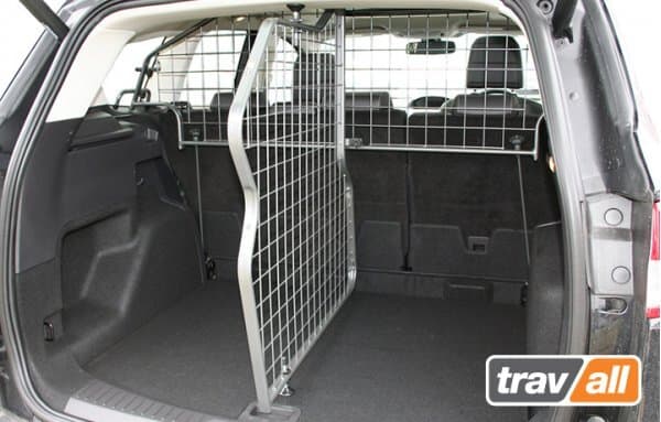 Tilanjakaja - Ford Kuga (2012-2019), Travall – Travall