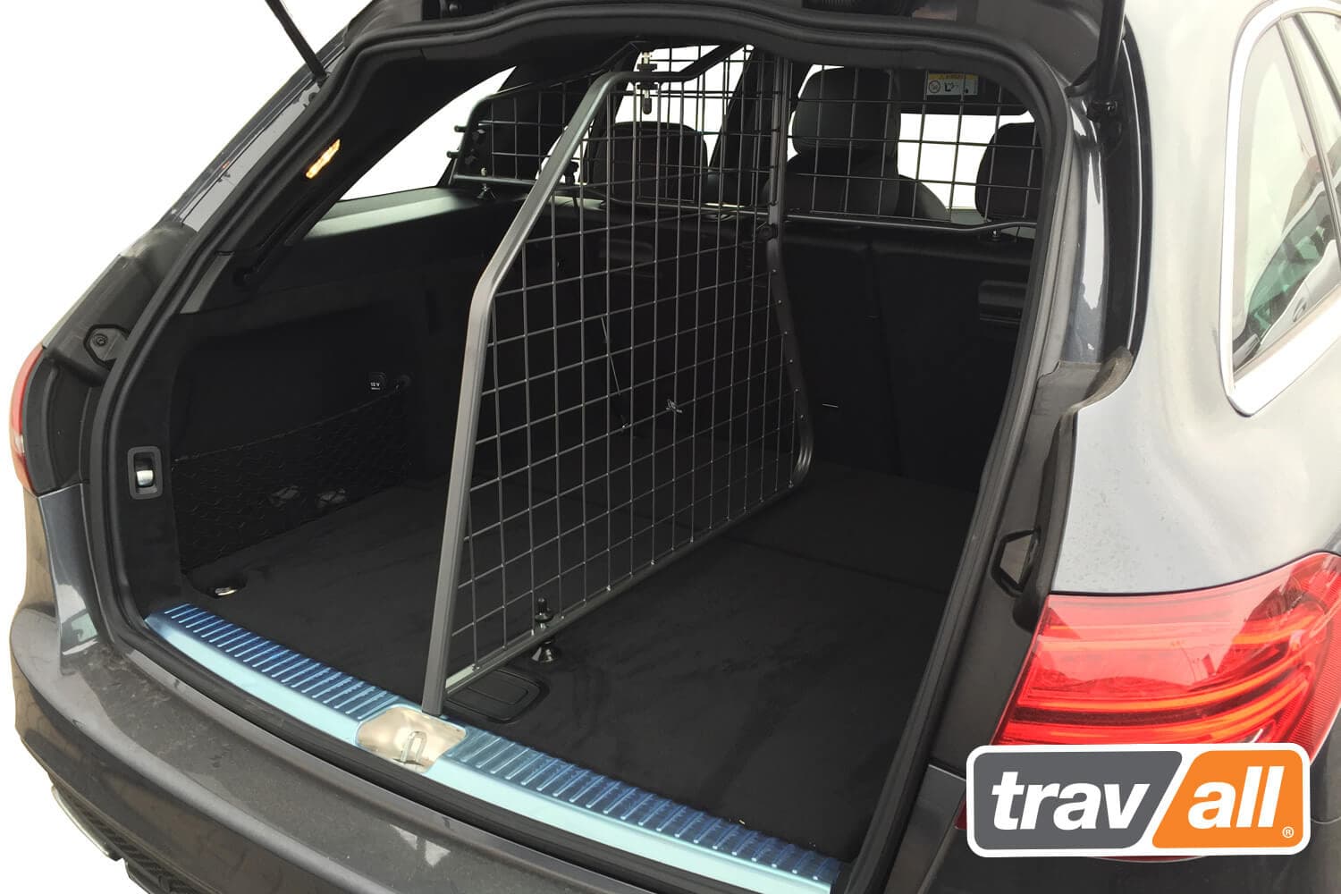 Tilanjakaja - Mercedes-Benz C-sarja farmari (2014-2021), Travall – Travall