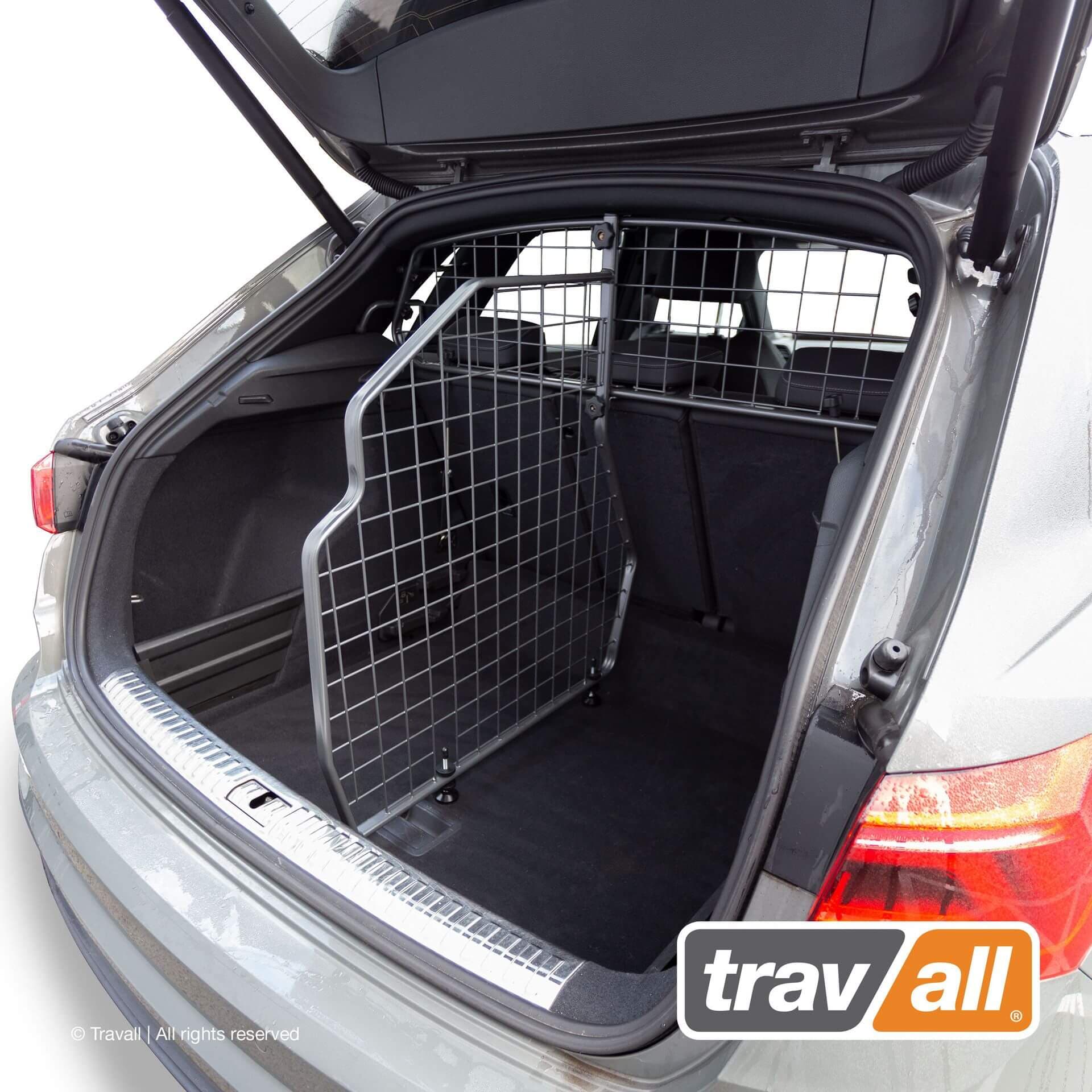 Tilanjakaja autoon - Audi Q3 Matala lattia (2018➟), Travall – Travall