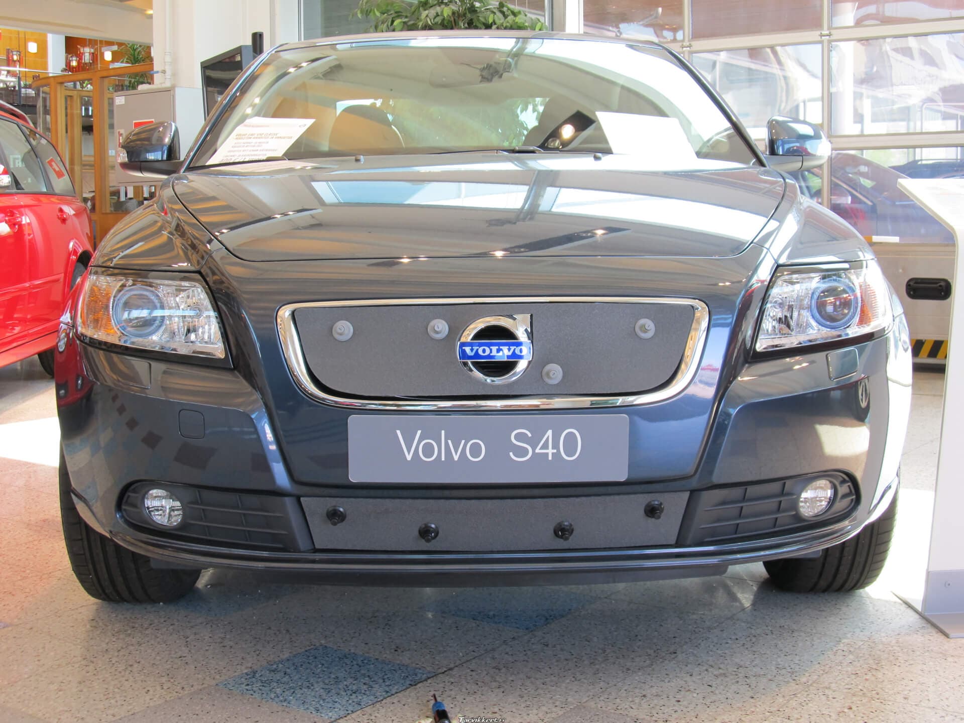 Maskisuoja Volvo S40 täysin avoin jäähdyttimen säleikkö (2010-2012), Tammer-Suoja – Tammers